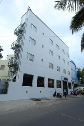 Отель Season 4 Residences - Nungambakkam  Chennai